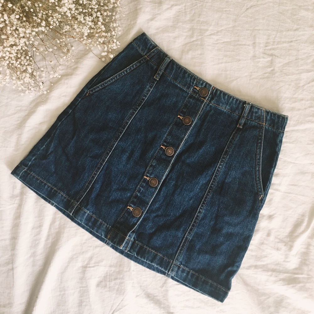 NWOT High-Waisted Button Front Denim Skirt